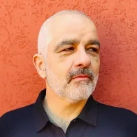 Enrique Carrier