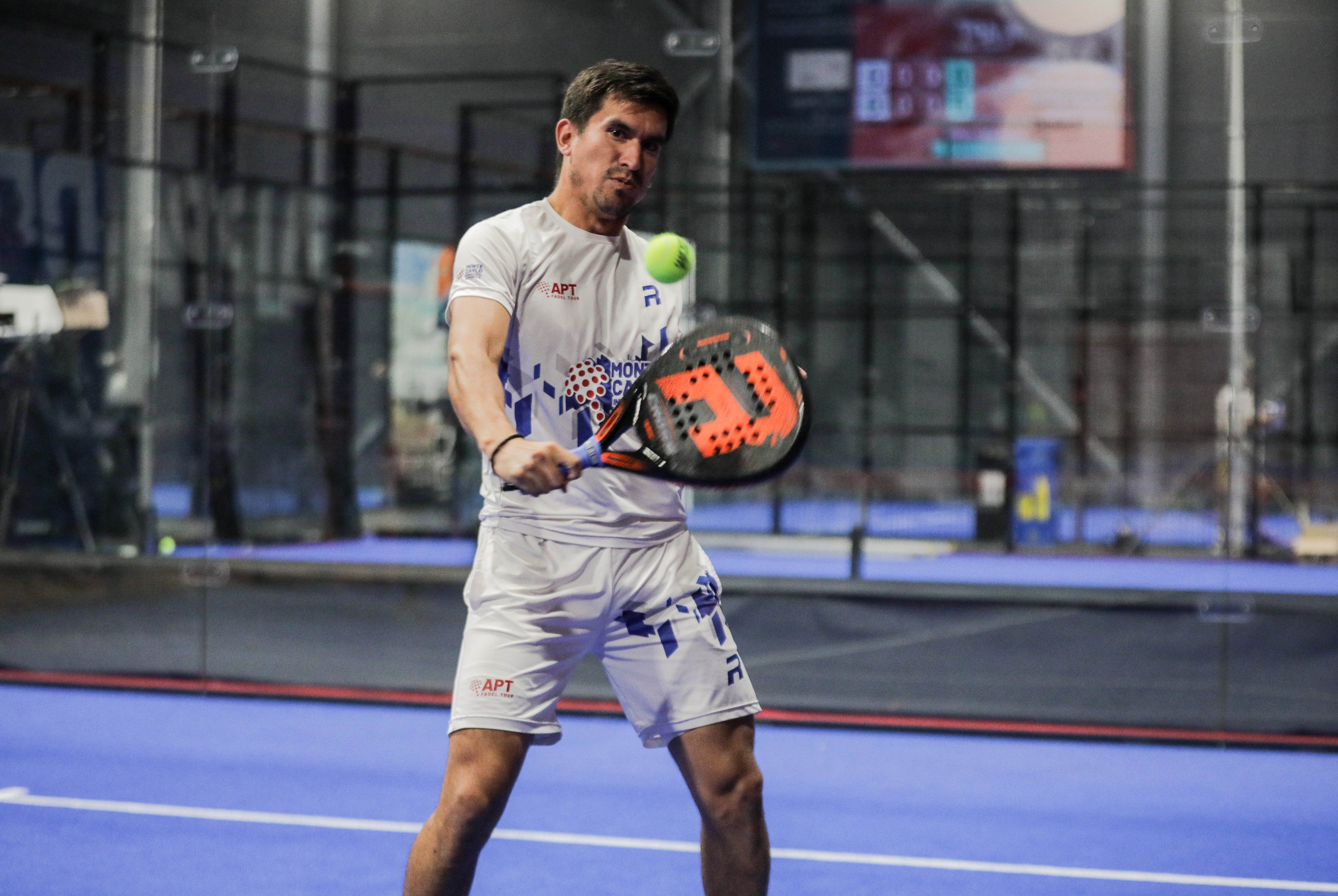 Pablo Barrera avanzó a los cuartos de final en el Torneo de Padel en Suecia  | Nueva Rioja