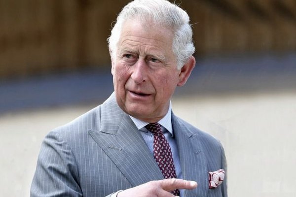 Remataron una porción de la torta de bodas de los príncipes Carlos y Diana por más de 3.000 dólares
