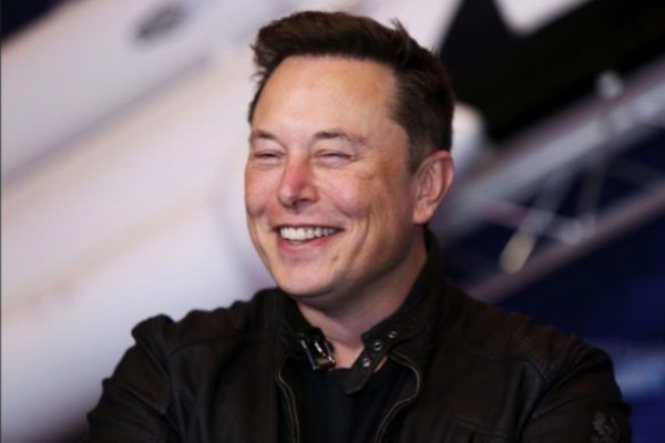 Elon Musk puso colchones en las oficinas de Twitter para que los empleados duerman en la empresa