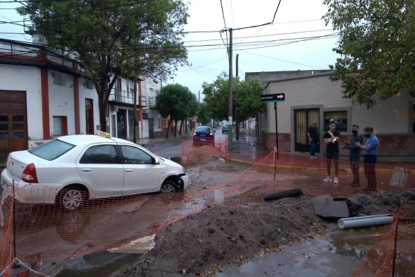 Ante el estado de las calles, los taxistas manifestaron su malestar