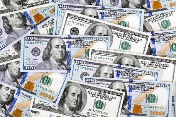 El dólar blue se mantiene a $210