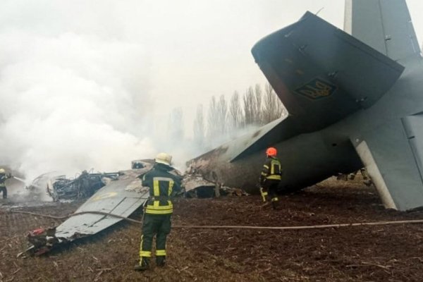 La OTAN no enviará tropas a Ucrania, pero activa planes de defensa en su periferia