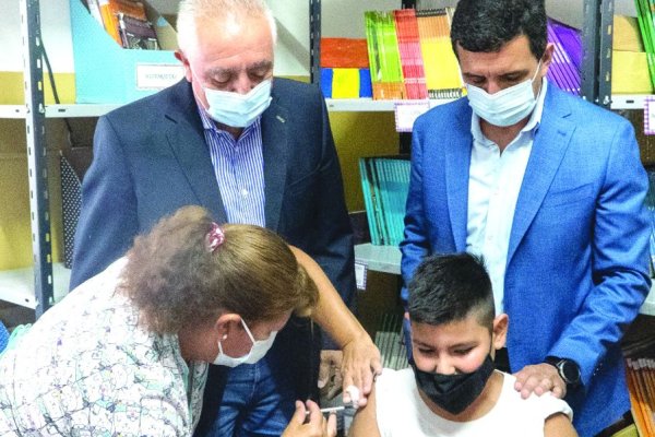 Lanzaron Campaña de Vacunación contra el HPV