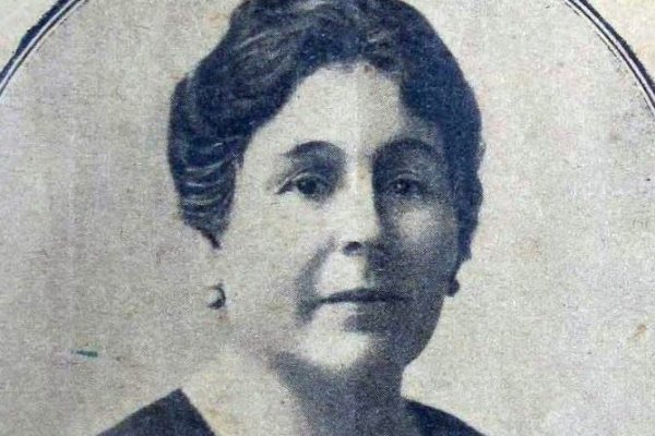 Google rinde homenaje en su Doodle a la Dr. Elvira Rawson