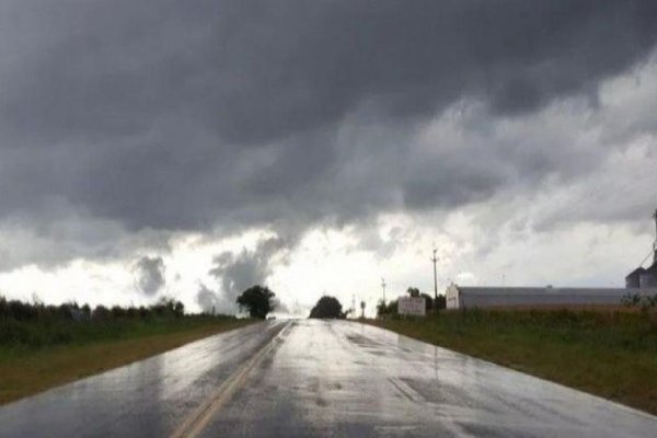 Alerta amarilla por fuertes vientos, tormentas y nevadas en ocho provincias