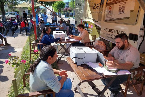 Más de 1100 trabajadores rurales fueron registrados por el Renatre en Salta y La Rioja