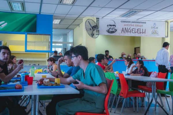 Abrió el comedor universitario
