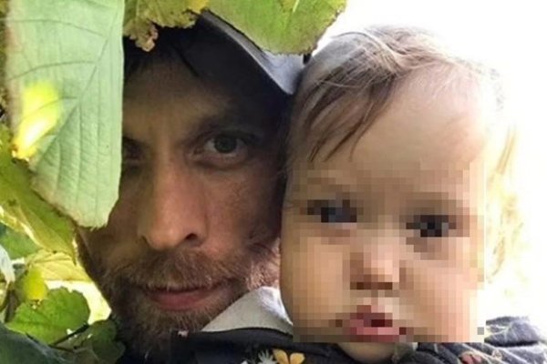 Murió por sobredosis el hijo de Paul Auster: acusado por darle drogas a su hija que falleció