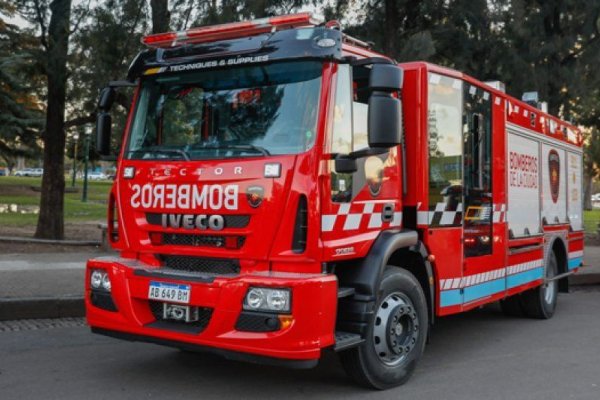 Incendio en un edificio de Floresta: cuatro adultos y tres niños derivados a hospitales