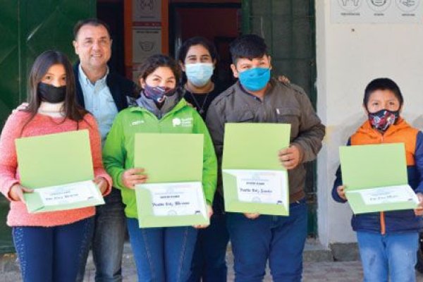 Jornada de lectura en Escuela de Puerto Alegre