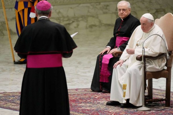 El Papa Francisco, sobre sus dolores en la rodilla: