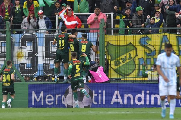 Defensa le ganó a Atlético Tucumán y lo dejó afuera de todas las Copas