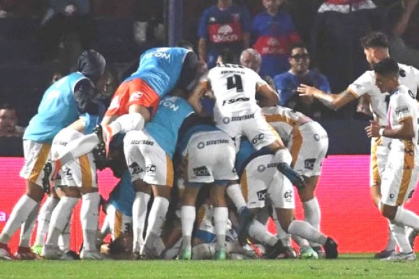 Arsenal goleó a Tigre y lo dejó en la Sudamericana