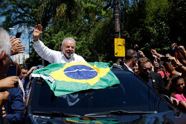 Lula da Silva derrotó a Jair Bolsonaro  y será nuevamente presidente de Brasil