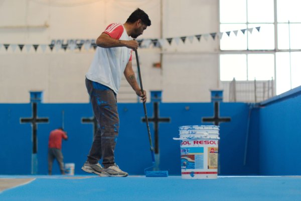Comenzó la obra de recuperación en el natatorio del Polideportivo Menem