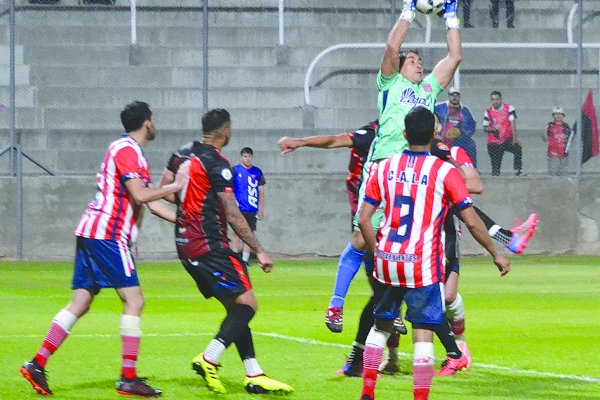 Los Andes juega frente a Andino en un duelo clave