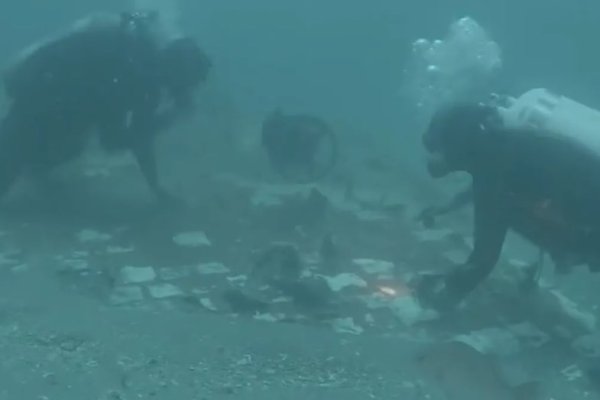 Hallaron en el fondo del mar restos del transbordador Challenger, que explotó en 1986