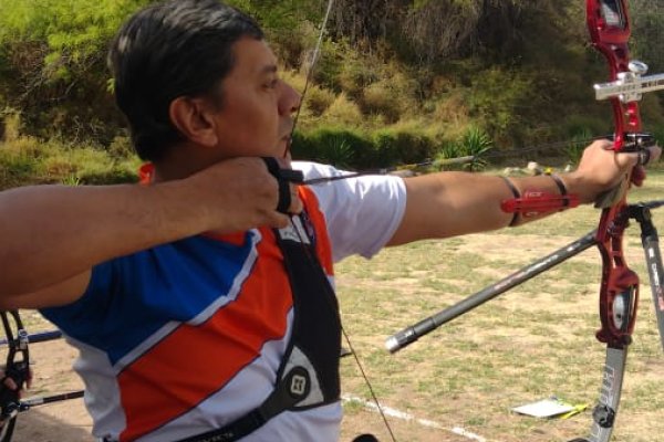 Dos arqueros riojanos competirán en Mendoza