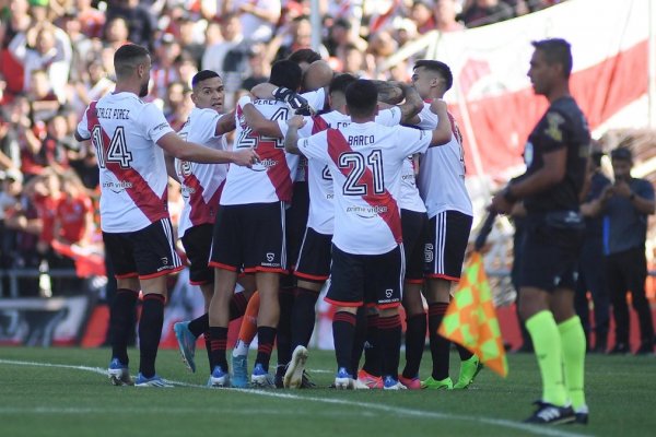 En la despedida de Gallardo y Pinola, River goleó al Betis de España