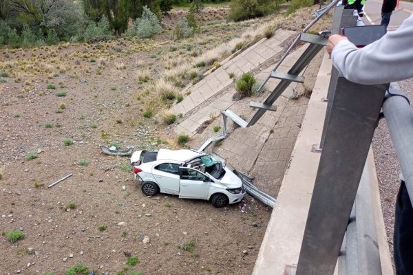 Un turista murió y otros dos se encuentran en grave estado tras un accidente de tránsito en Chubut