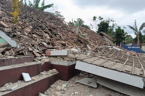 Terremoto en Indonesia: al menos 46 personas murieron y hay 700 heridos