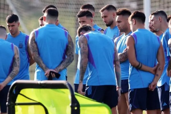 El juramento del plantel de la Selección Argentina tras la derrota en el debut del Mundial
