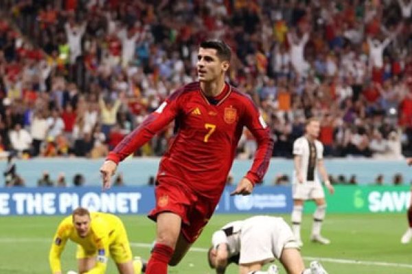Alemania rescató un empate ante España y sueña con clasificar