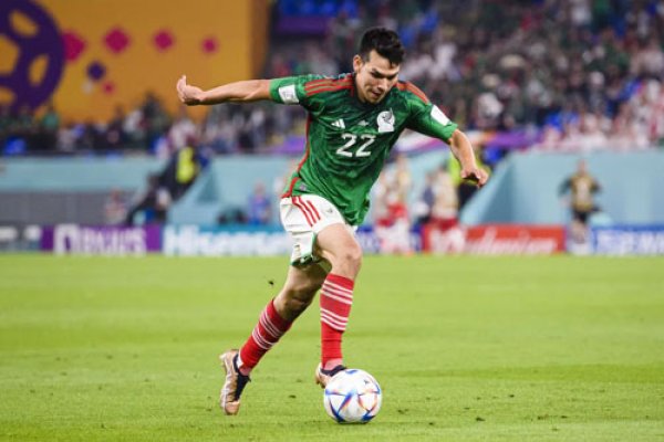 México y Arabia Saudita juegan con un ojo en la otra cancha