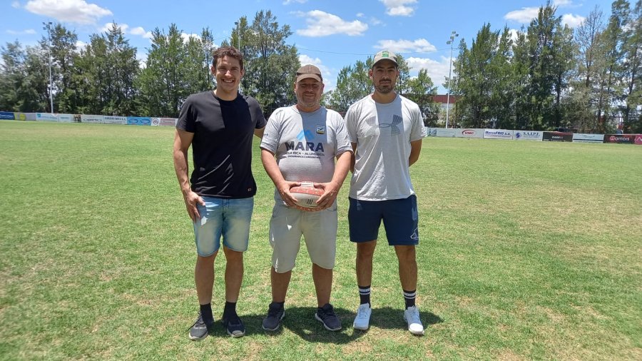 <b>CUERPO TÉCNICO</b>: Esteban García (Manager), Marcos Dominino (Head Coach) y Martín Hunicken (entrenador).