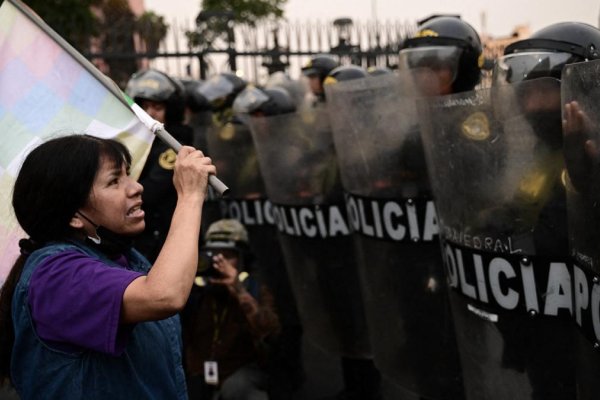 Bajo estado de sitio, Perú se prepara para otra jornada clave en medio de su crisis política