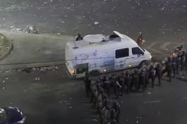 Incidentes en el Obelisco: un grupo de hinchas se enfrentó con la Policía tras los festejos por la Copa del Mundo