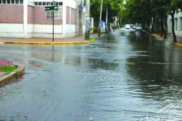 Llovieron más de 80 mm en la capital riojana