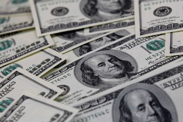 Dólar: caen el blue y las cotizaciones financieras tras medidas oficiales