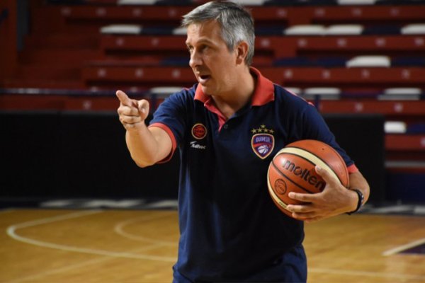 Sebastián González es el nuevo director técnico de Riachuelo