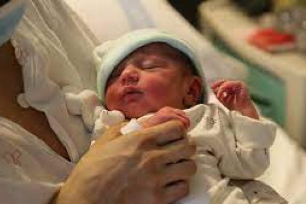El primer bebé del año se llama Noha y nació en Chaco a las 0.01 de este 2023