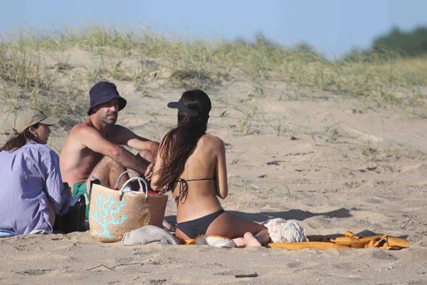 Zaira Nara y Facundo Pieres compartieron una tarde soleada a solas en las playas de Uruguay