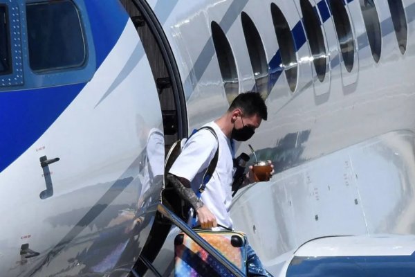 Lionel Messi llegó a Francia en su impactante avión privado y el PSG lo espera en los entrenamientos