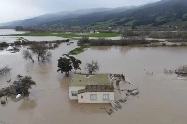 California: una octava tempestad consecutiva traerá “inundaciones catastróficas”
