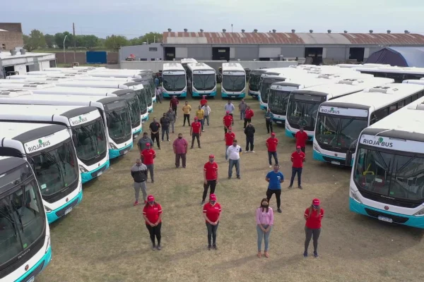 Capacitaron sobre Autismo a trabajadores del Rioja Bus