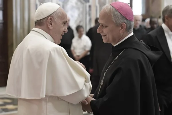 El papa Francisco designó un nuevo responsable de los obispos de todo el mundo