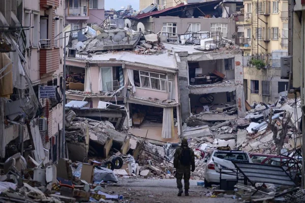El número de víctimas fatales del terremoto en Turquía y Siria asciende a 35 mil