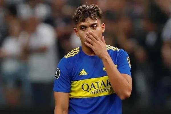 Más problemas para Boca Juniors: el Changuito Zeballos se lesionó la rodilla y deberá ser operado