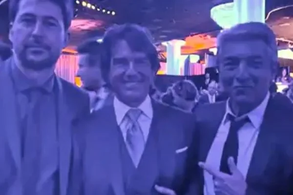 La foto de Ricardo Darín y Tom Cruise en la previa de los Oscar que revolucionó las redes sociales