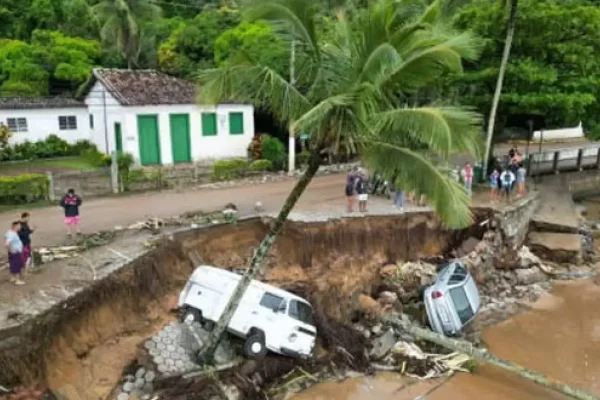 Fuerte temporal en Brasil dejó 24 muertos y buscan a más personas atrapadas en los escombros