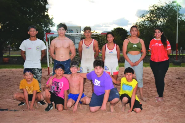La Rioja definió su equipo de Lucha para los Juegos Evita de Playa 2023