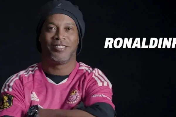 Ronaldinho jugará en la Kings League