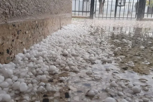 Cayó granizo en Punilla, Paravachasca y rigen dos alertas meteorológicas para Córdoba