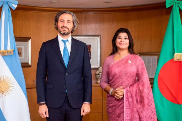 Cafiero inaugura la nueva embajada argentina en Bangladesh