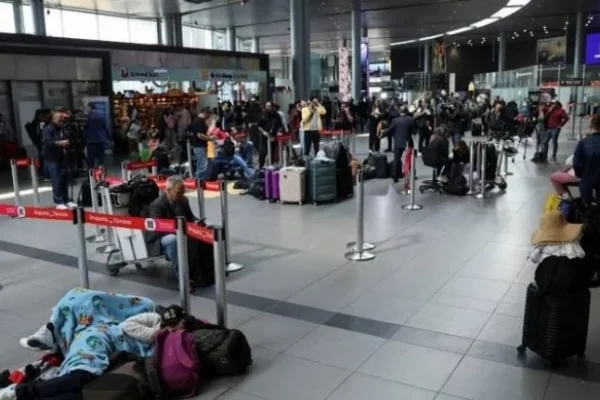 Más de 100 argentinos podrán regresar desde Colombia tras quedar varados por la suspensión de las operaciones de una low cost